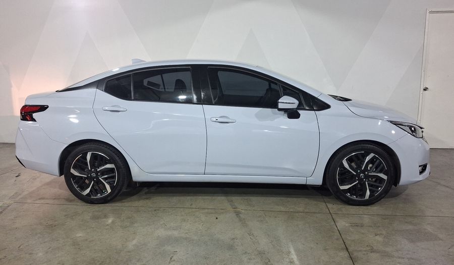 Nissan Versa 1.6 EXCLUSIVE CVT Sedan 2023