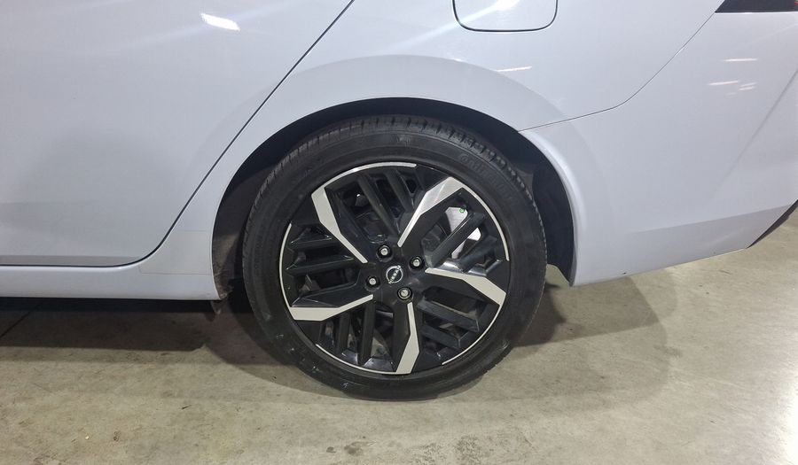 Nissan Versa 1.6 EXCLUSIVE CVT Sedan 2023