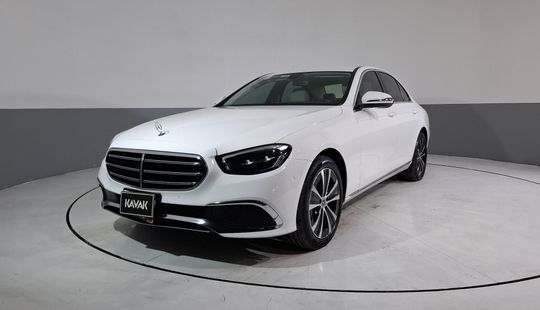 Mercedes Benz • Clase E