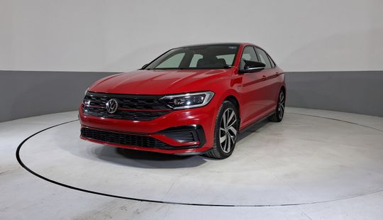 Volkswagen • Jetta