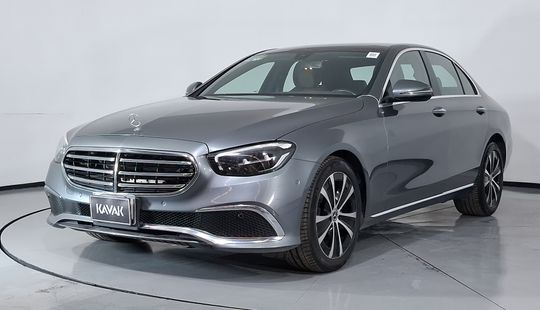 Mercedes Benz • Clase E