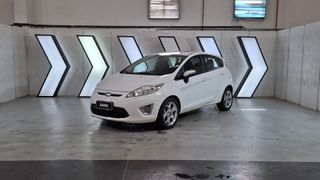Ford Fiesta Kinetic Design 1.6 16V TITANIUM