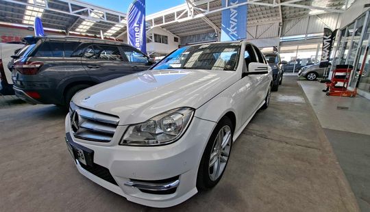 Mercedes Benz • Clase C