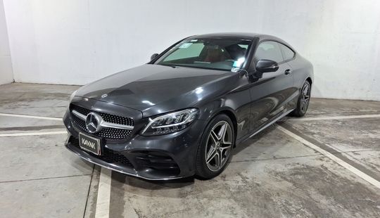 Mercedes Benz • Clase C