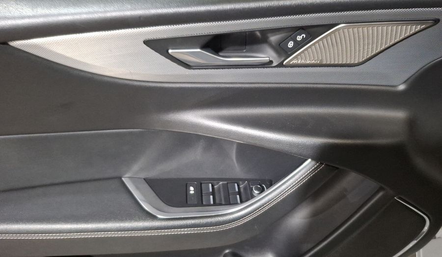 Jaguar Xe 2.0 P300 SE AUTO Sedan 2020