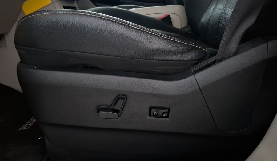 Dodge Grand Caravan 3.6 SXT + Minivan 2017