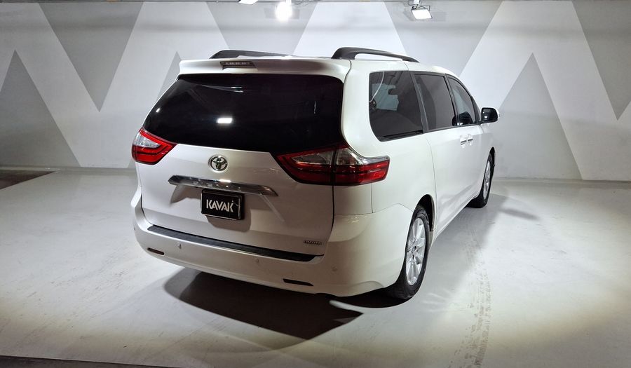 Toyota Sienna 3.5 LIMITED AT Minivan 2017