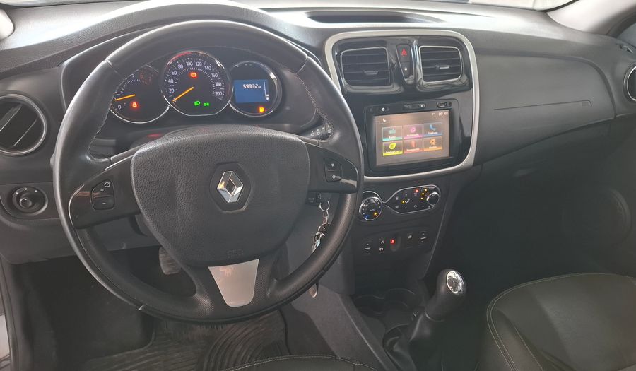 Renault Sandero 1.6 PRIVILEGE PACK Hatchback 2017