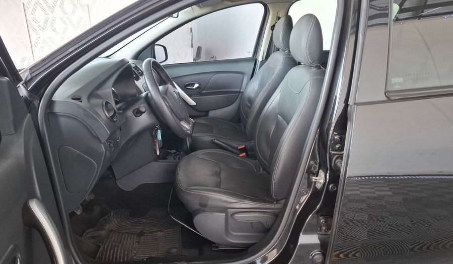 Renault Sandero 1.6 PRIVILEGE PACK Hatchback 2017