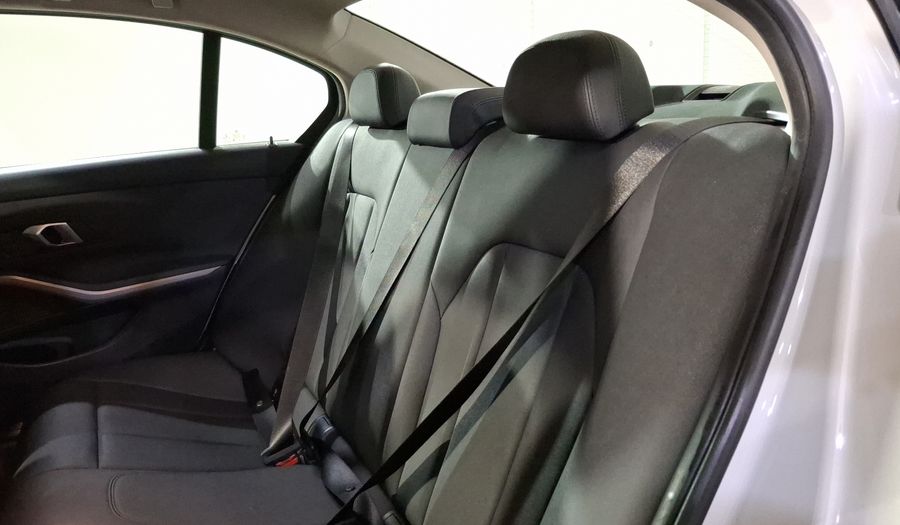 Bmw Serie 3 2.0 320I AUTO Sedan 2021
