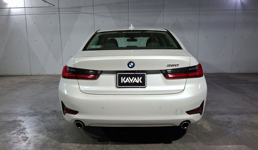 Bmw Serie 3 2.0 320I AUTO Sedan 2021