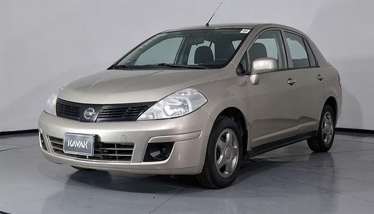 Nissan • Tiida