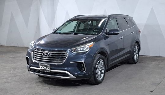 Hyundai • Santa Fe