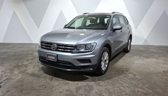 Volkswagen • Tiguan