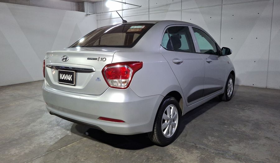 Hyundai Grand I10 1.2 GLS AT Sedan 2017