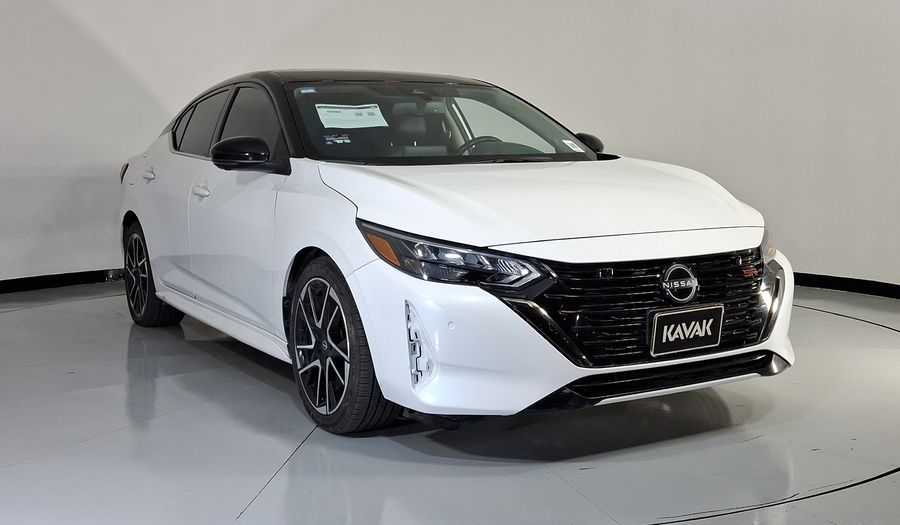 Nissan Sentra 2.0 SR PLATINUM BITONO CVT Sedan 2024