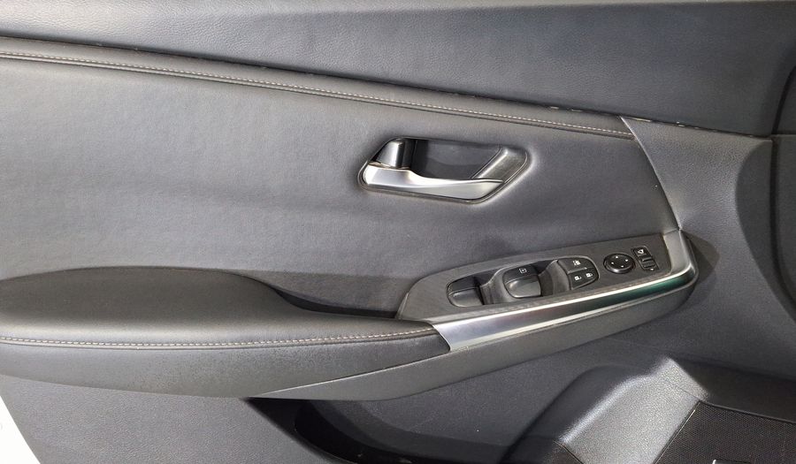 Nissan Sentra 2.0 SR PLATINUM BITONO CVT Sedan 2024