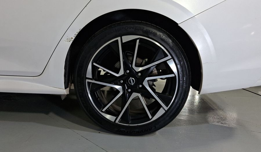 Nissan Sentra 2.0 SR PLATINUM BITONO CVT Sedan 2024