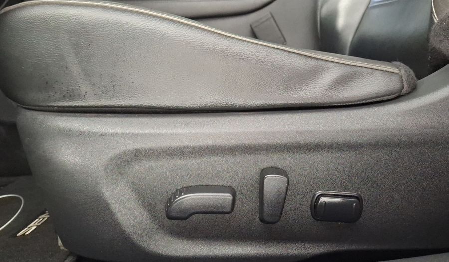 Nissan Sentra 2.0 SR PLATINUM BITONO CVT Sedan 2024