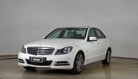 Mercedes Benz • Clase C