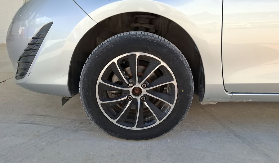 Toyota Yaris 1.5 CORE AUTO Hatchback 2019