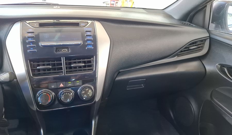 Toyota Yaris 1.5 CORE AUTO Hatchback 2019