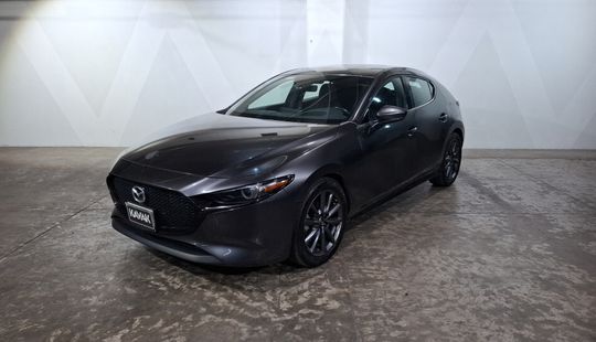 Mazda • Mazda 3