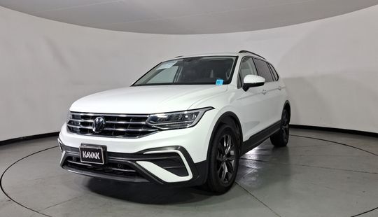Volkswagen • Tiguan