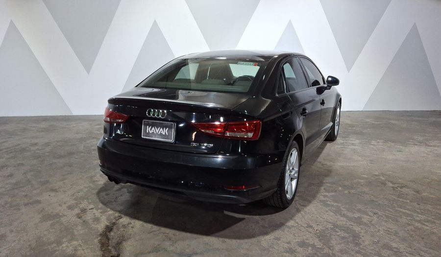 Audi A3 1.4 35 DYNAMIC DCT Sedan 2019