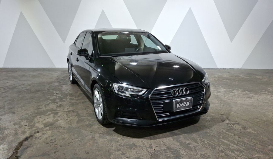 Audi A3 1.4 35 DYNAMIC DCT Sedan 2019