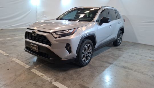 Toyota • RAV4