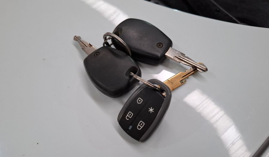 Renault Clio 1.1 PACK LOOK ABS ABCP Hatchback 2014