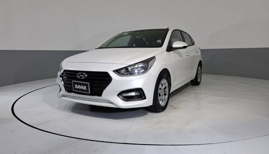 Hyundai • Accent