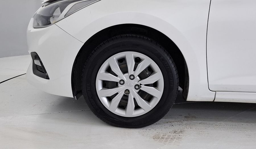 Hyundai Accent 1.6 GL Hatchback 2020