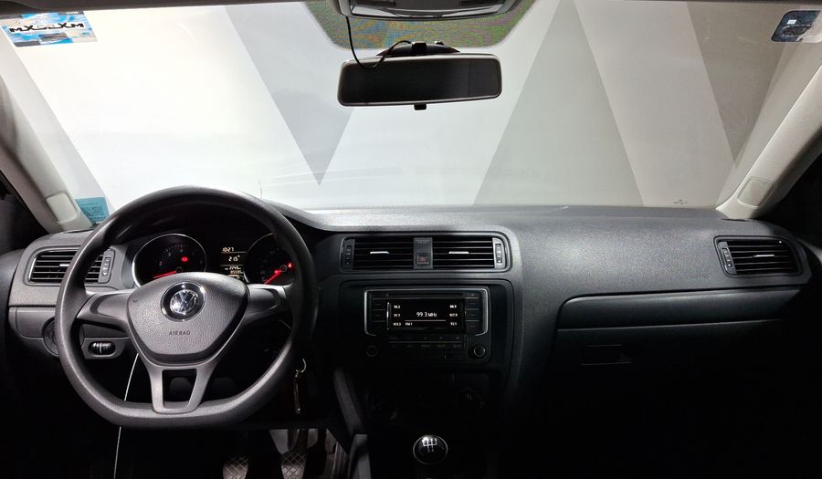 Volkswagen Jetta 2.0 MT Sedan 2016