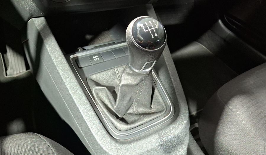 Volkswagen Jetta 2.0 MT Sedan 2016