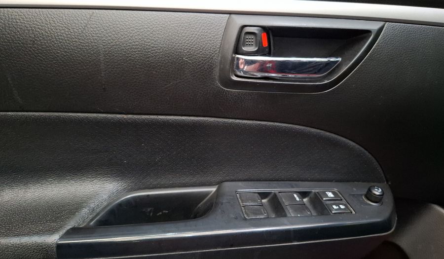 Suzuki Swift 1.4 GLS AT Hatchback 2013
