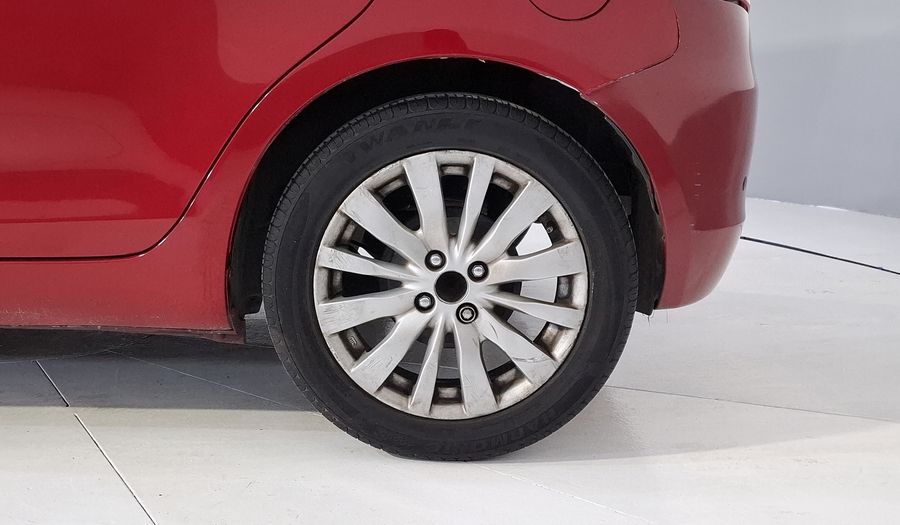 Suzuki Swift 1.4 GLS AT Hatchback 2013