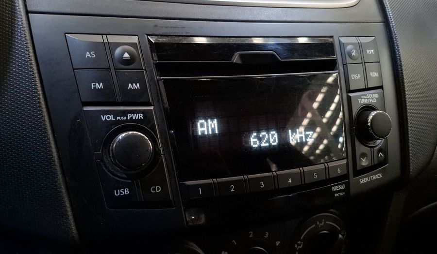 Suzuki Swift 1.4 GLS AT Hatchback 2013