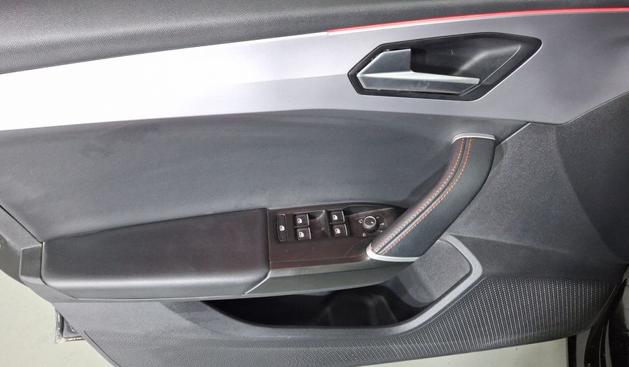 Seat Leon 2.0 FR AUTO Hatchback 2023