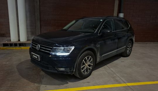 Volkswagen • Tiguan
