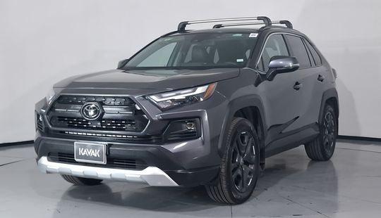 Toyota • RAV4