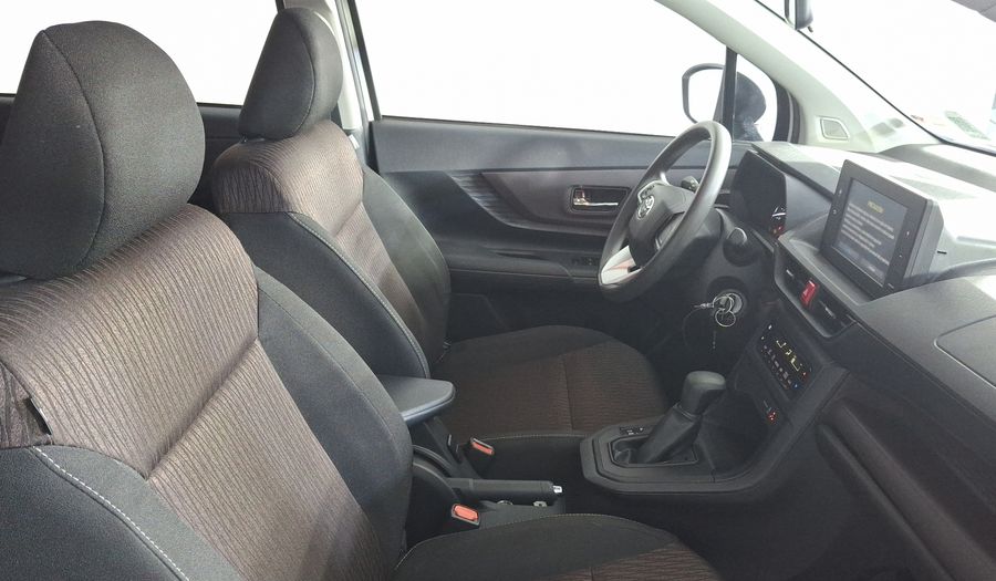 Toyota Avanza 1.5 XLE CVT Minivan 2023
