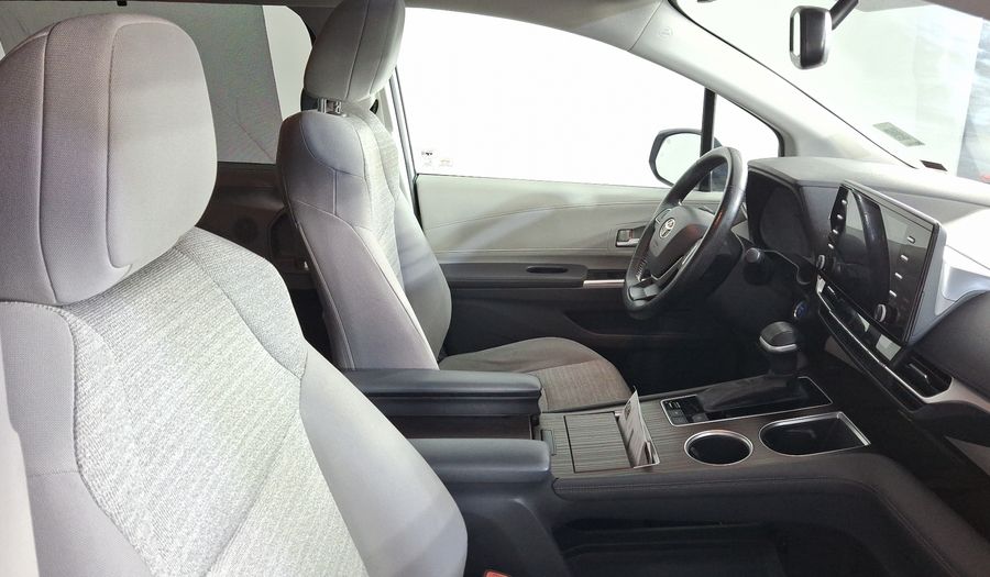 Toyota Sienna 2.5 HEV XLE AUTO Minivan 2021