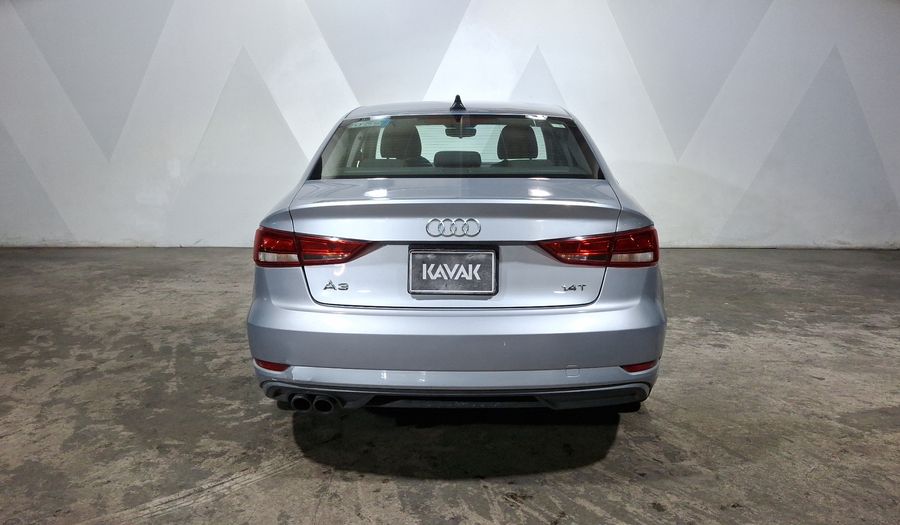 Audi A3 1.4 TFSI DYNAMIC Sedan 2017
