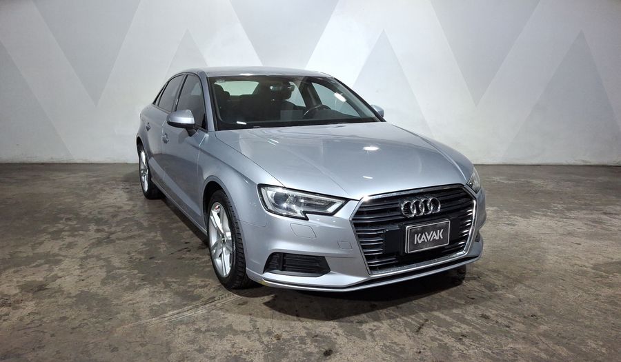 Audi A3 1.4 TFSI DYNAMIC Sedan 2017