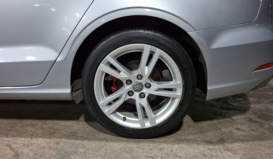 Audi A3 1.4 TFSI DYNAMIC Sedan 2017