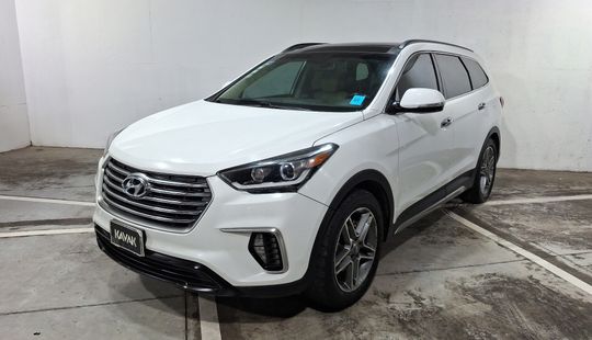 Hyundai • Santa Fe