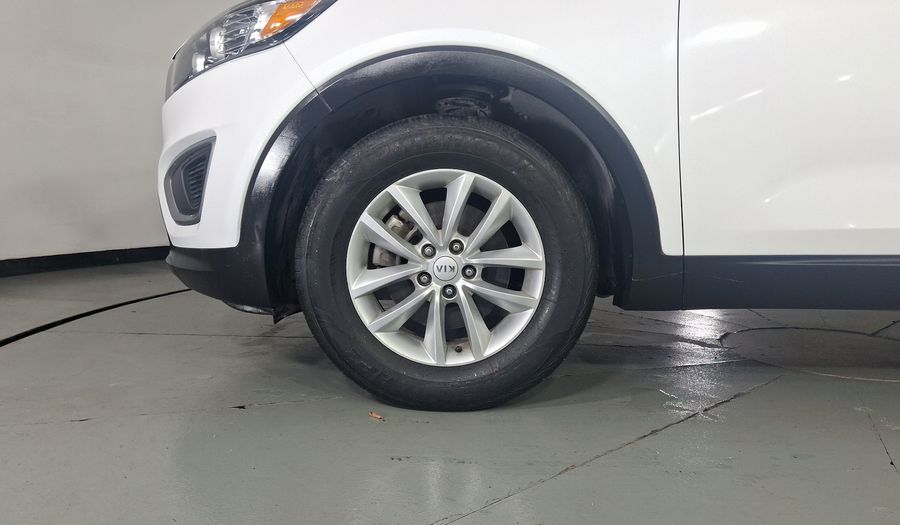 Kia Sorento 2.4 LX AT Suv 2017