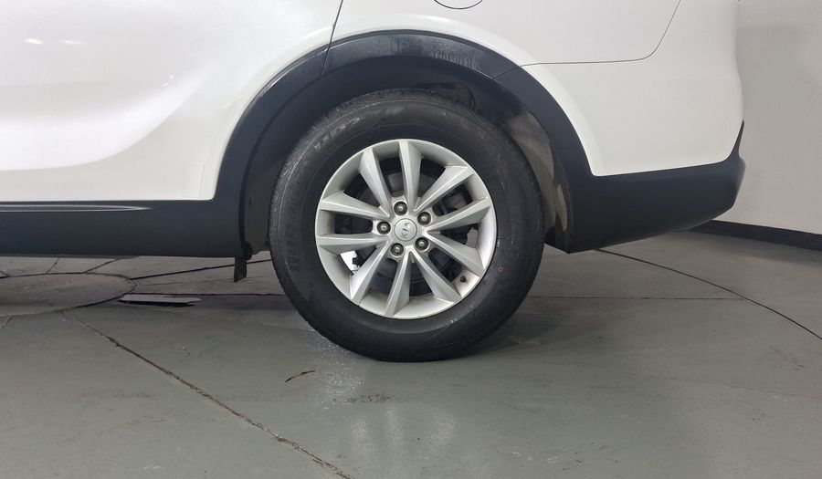 Kia Sorento 2.4 LX AT Suv 2017